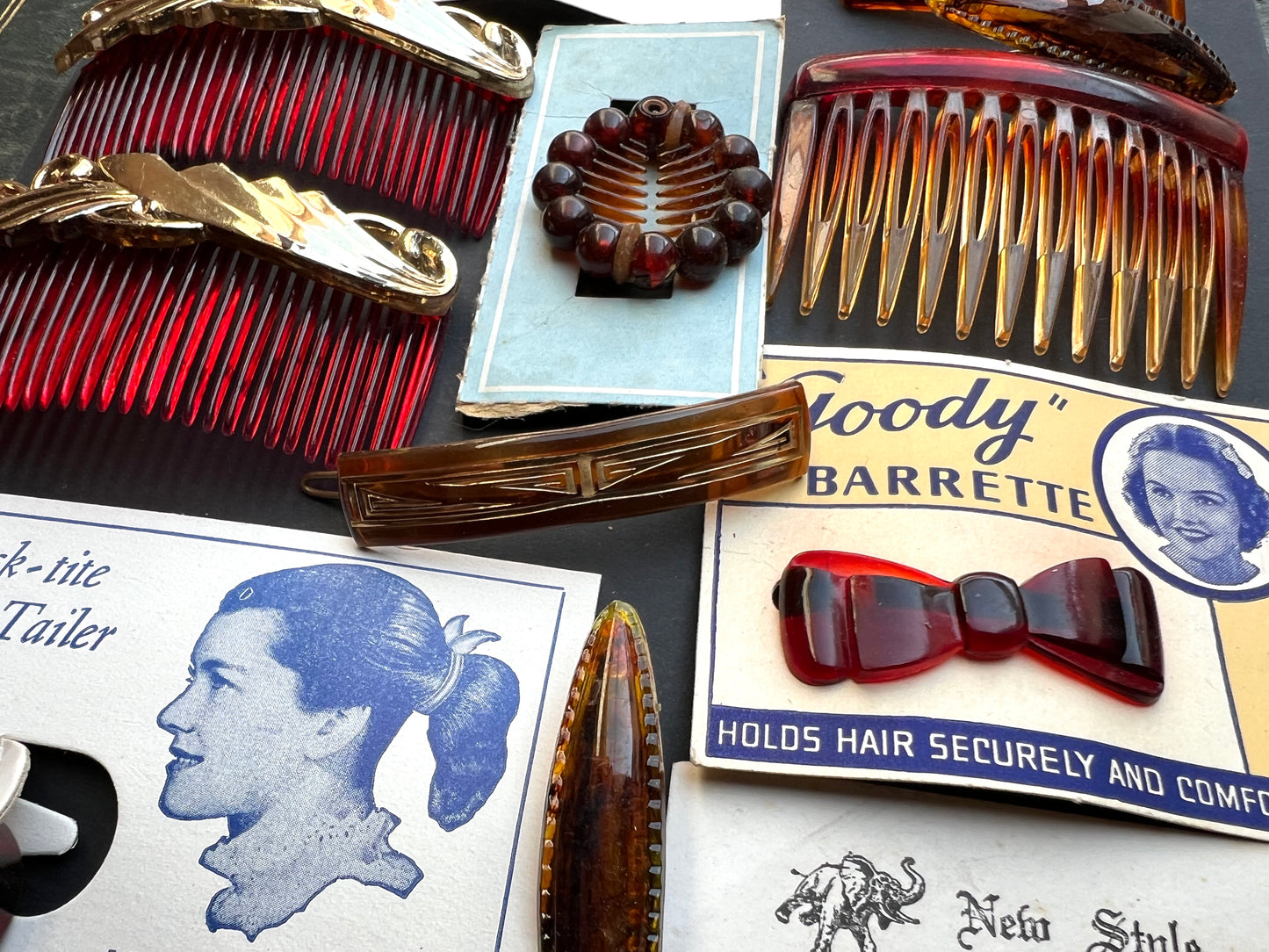 Job Lot of Vintage Tortoiseshell Hair Accessories (2)