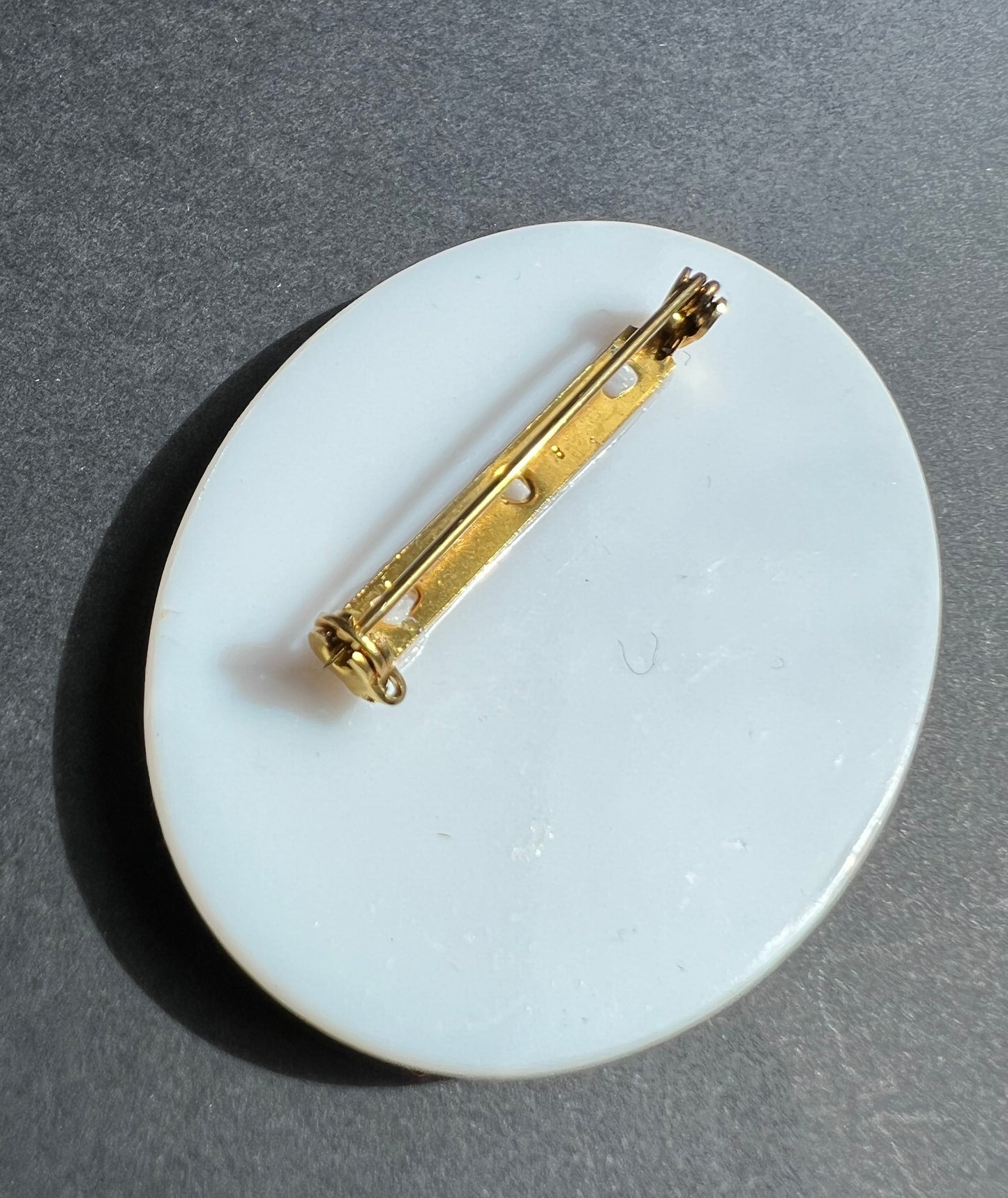 Big Gloriously Summery 1970s Brooch