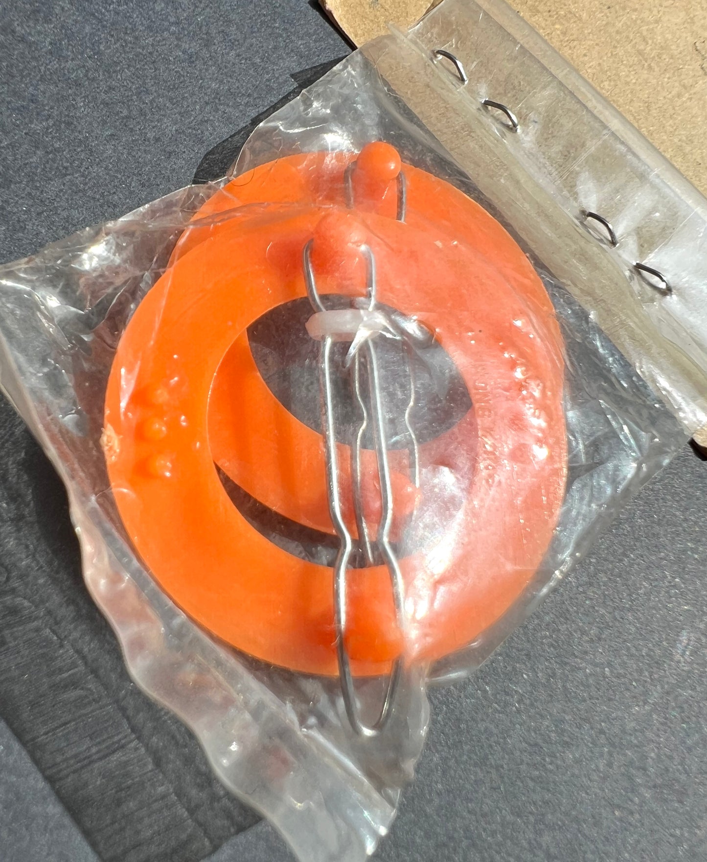 Pair of Bright Orange Vintage 3.7cm Hair Clips