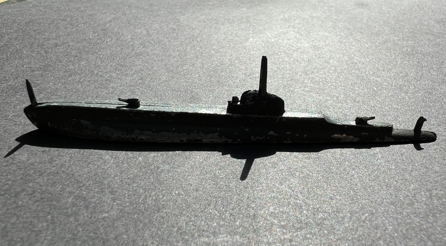 1940s CRESCENT Made in England 8.5cm Metal Submarine Model for WW2 Strategy Planning