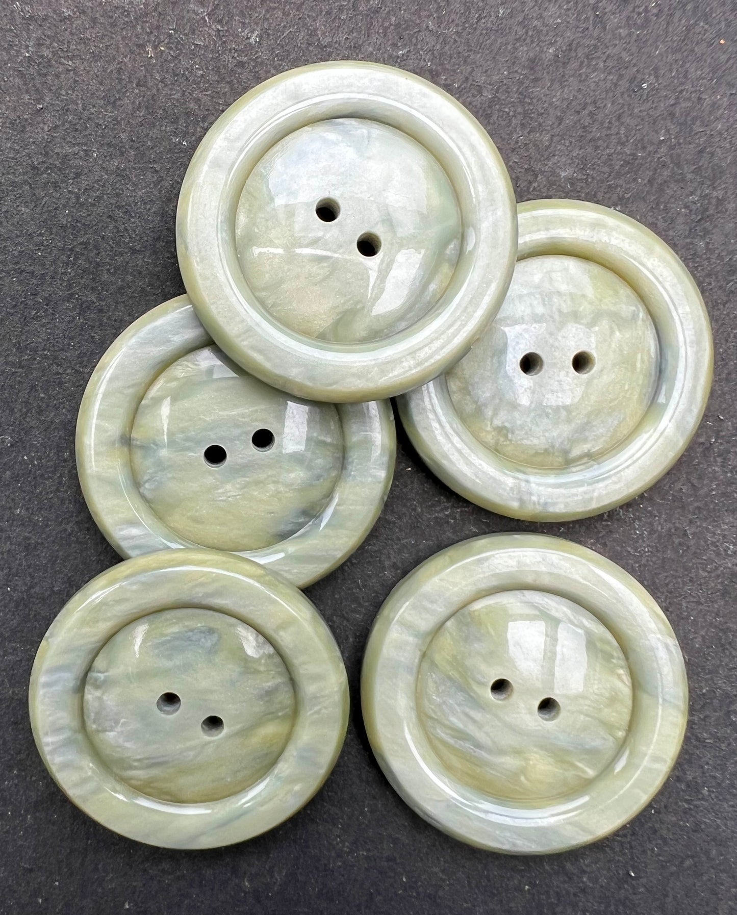 5 Chunky 3cm Vintage Marbled Soft Green Lucite Buttons