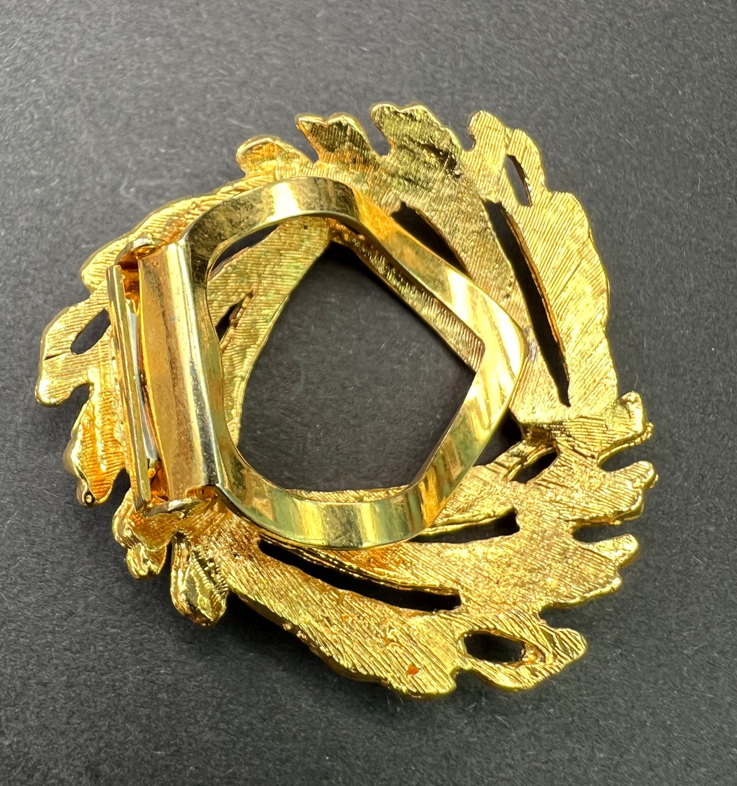 Striking Mid Century Scarf Clip