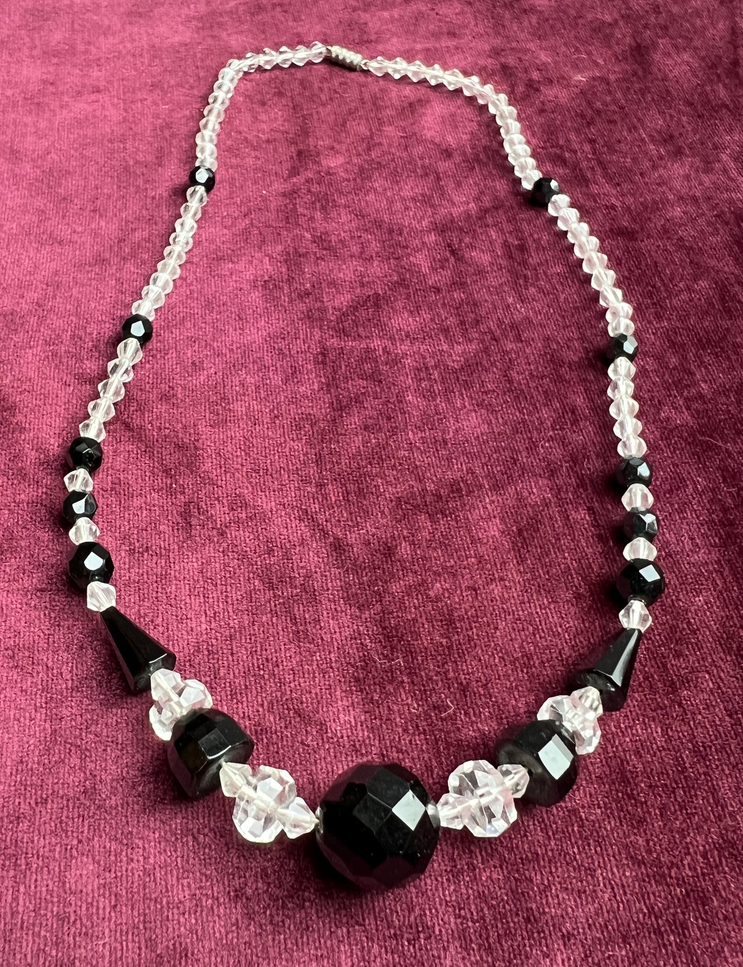 Czech Deco 1920s/30s Faceted Black and Clear Crystal Necklace 45cm/18"