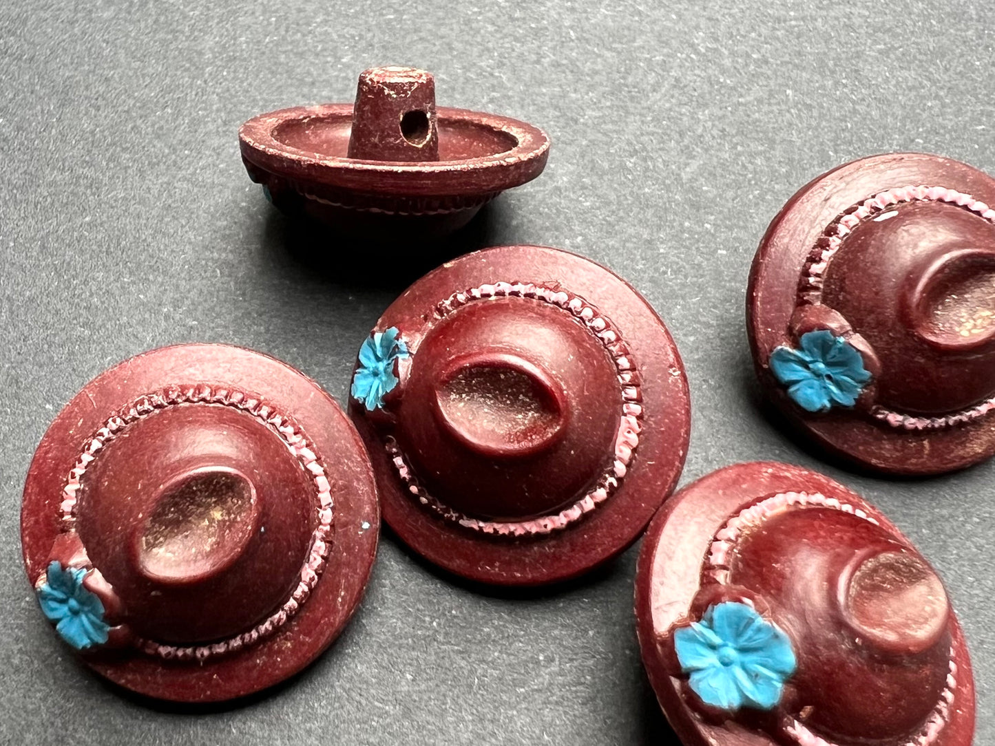 5 Plum Brown Vintage 2cm Hat Buttons.