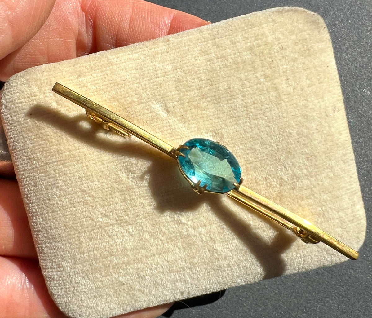Gorgeous 1920s Cut Glass Turquoise or Blue Bar Brooch