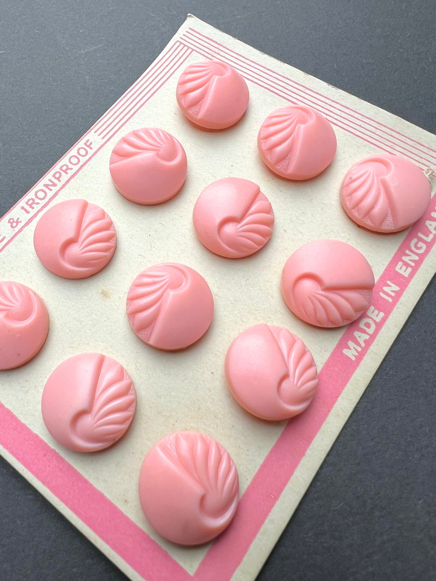 12 Soft Pink 1940s Deco 1.8cm Buttons