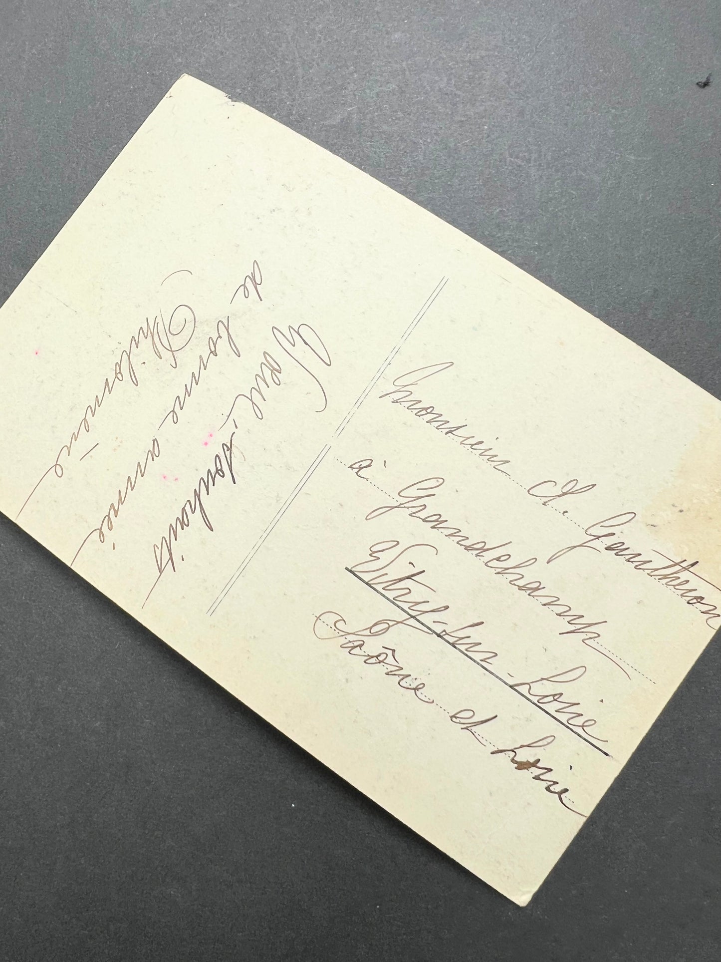 Splendid Hat, Snow & Mistletoe on this 1900s French Christmas Postcard.