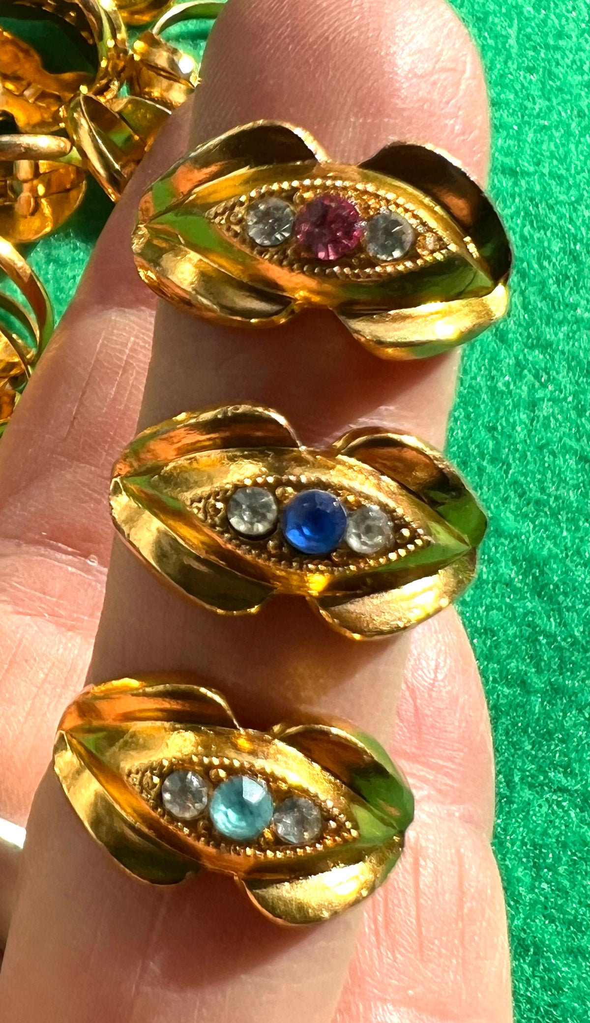 Job Lot of 25 Faux Fancy Rings.