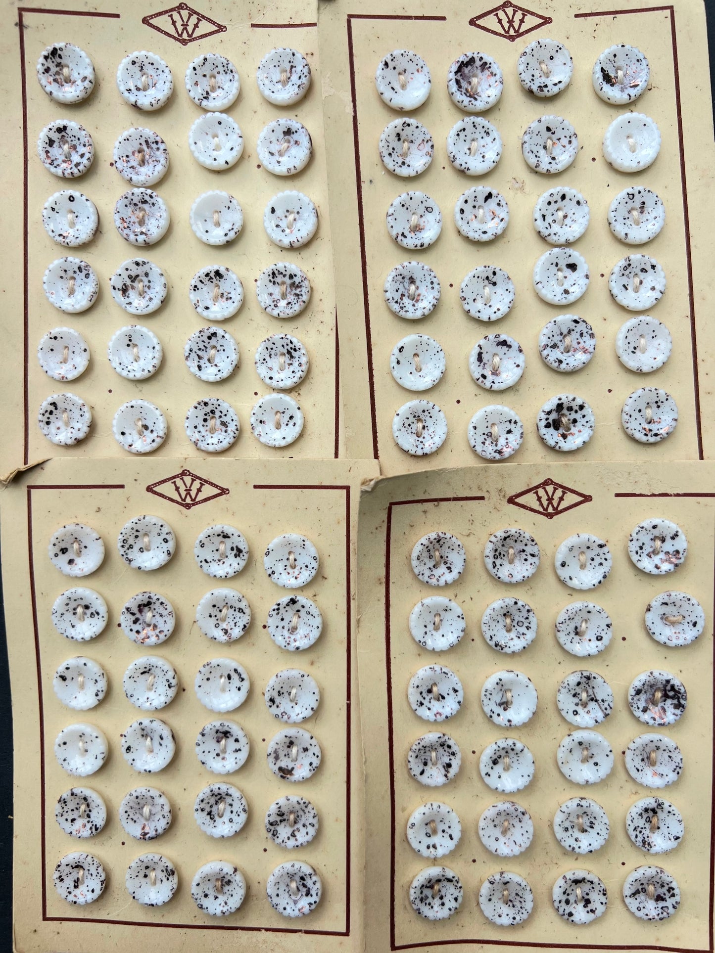 24 Unusual Vintage White Glass Paint Spatter 1cm Buttons