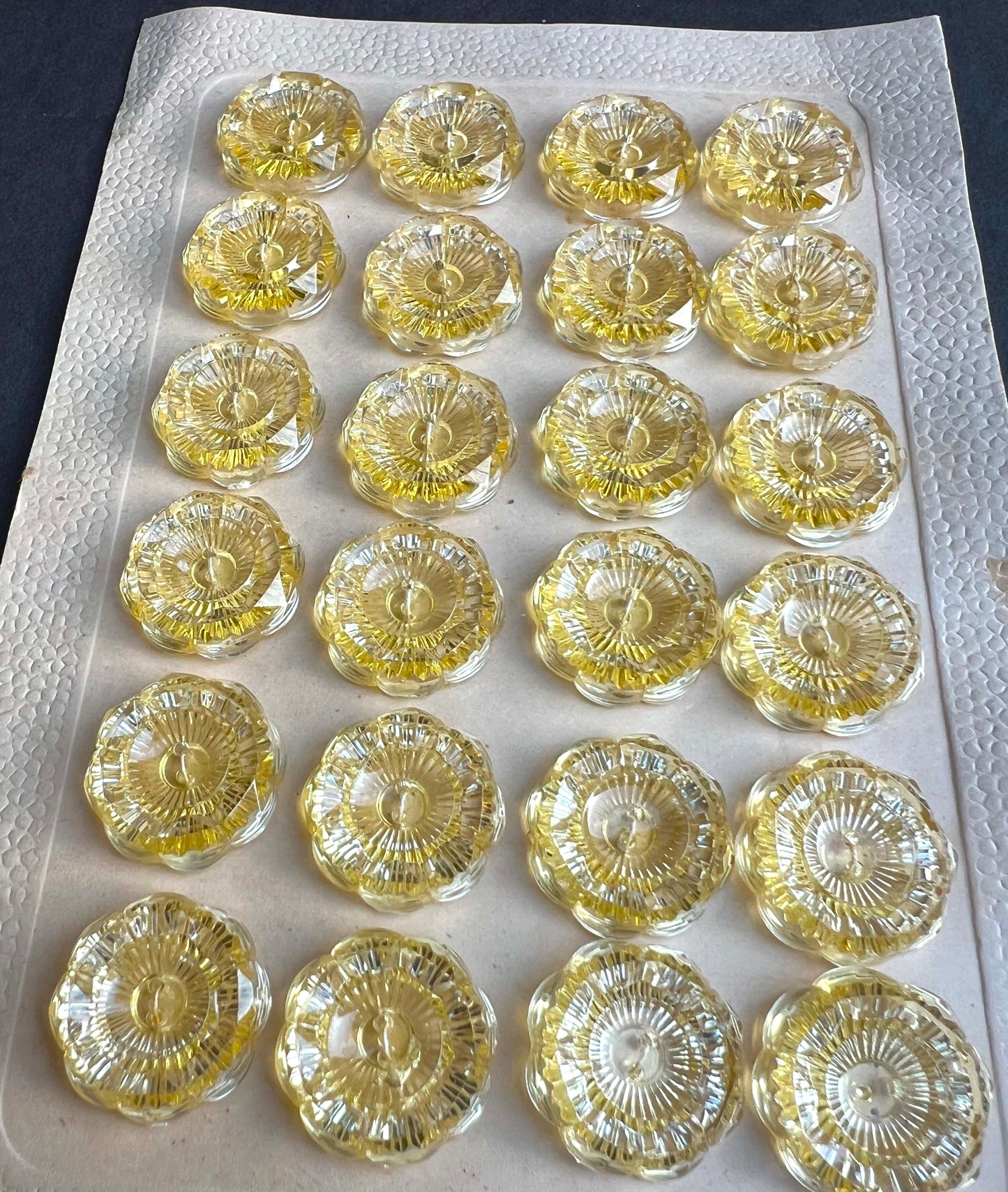 6 or 24 Vintage Sparkling 2cm Light Yellow Buttons