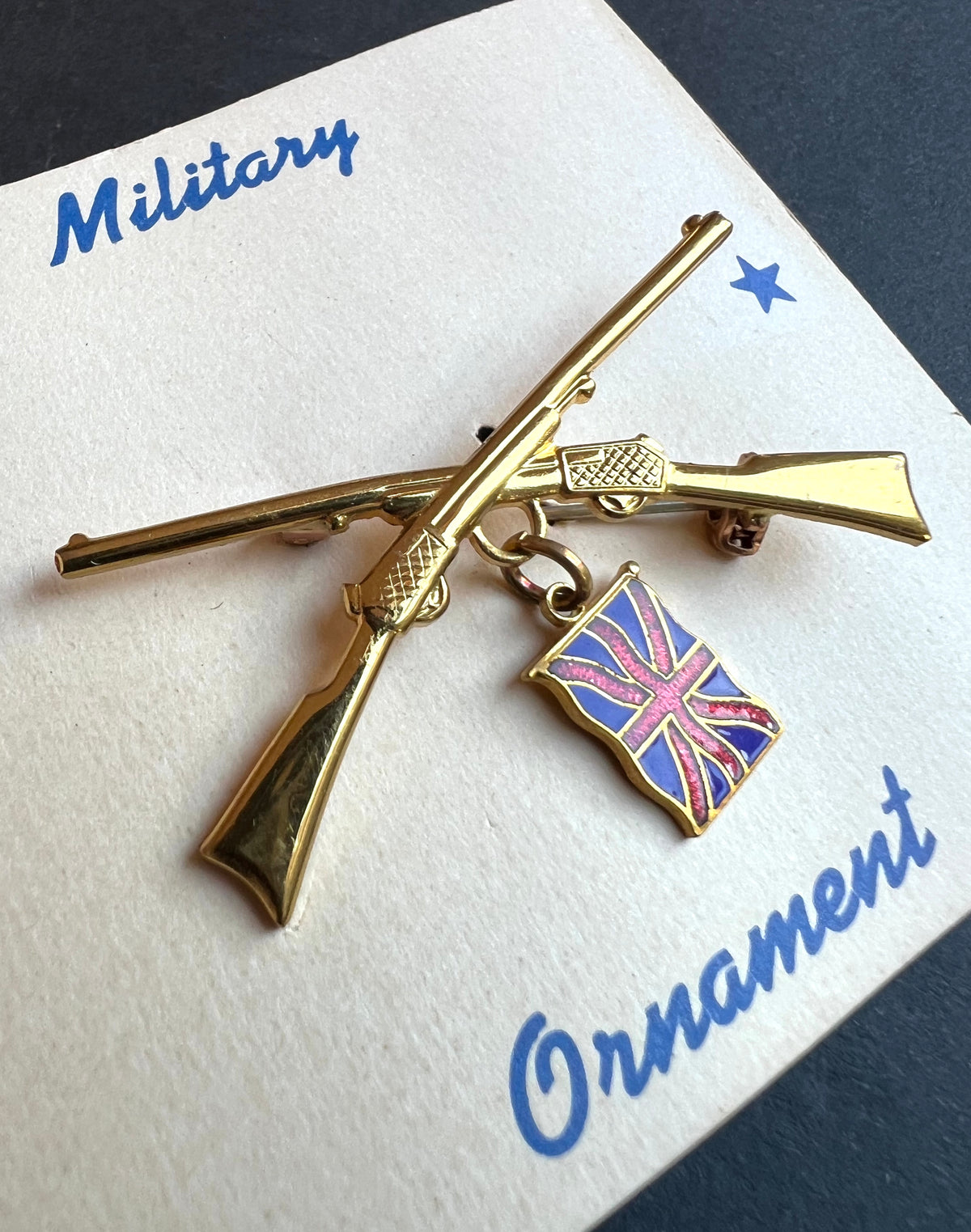 U.S.A 1940s Brooch to Display Support to GB in WW2 Crossed Rifles + Union Jack