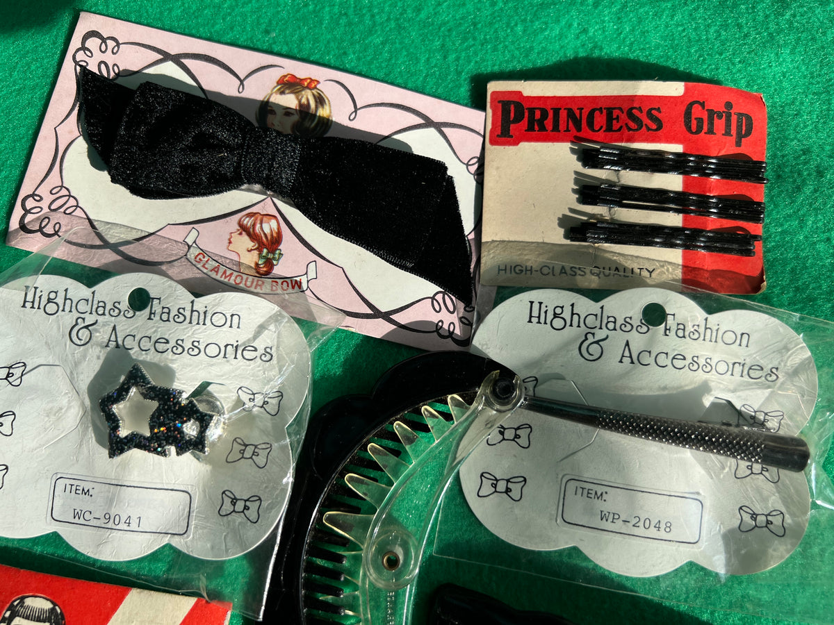 Job Lot of Vintage Black Hair Pins, Clips & Bow.