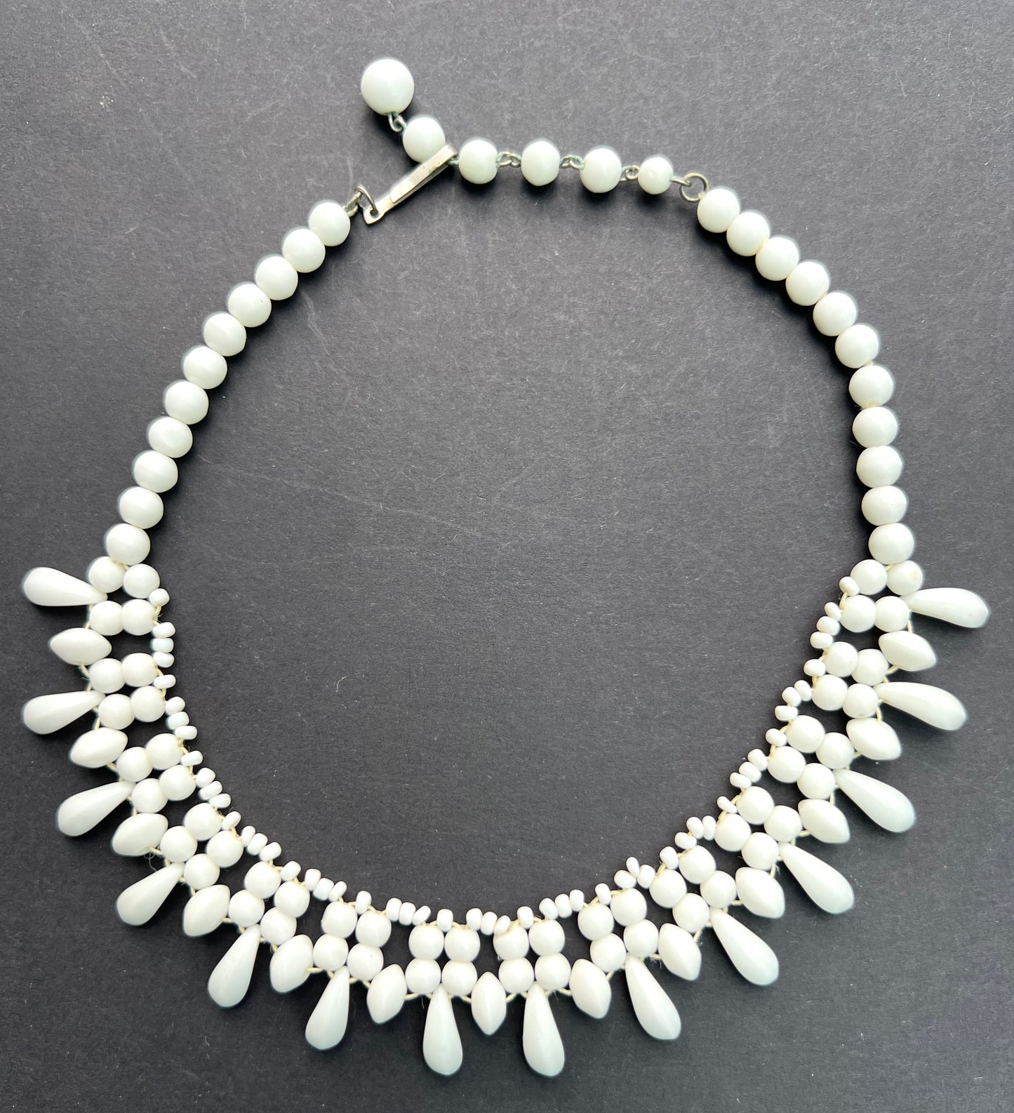 Elegant Vintage White Glass Bead Necklace