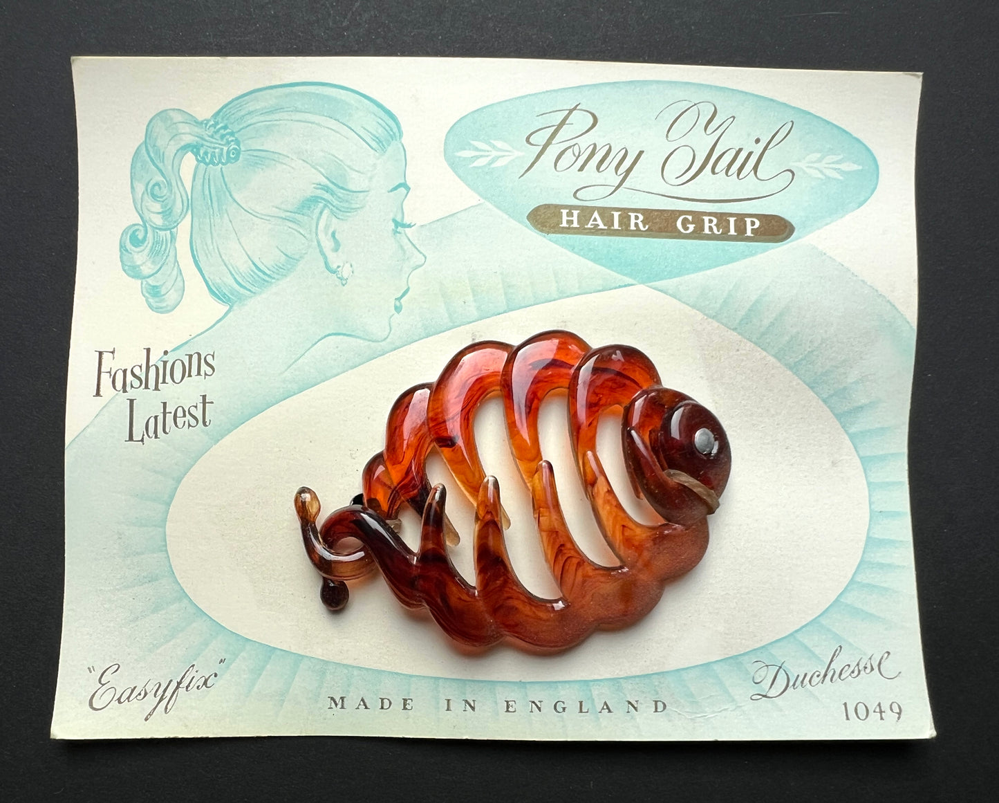 British 1950s Pony Tail 7cm Hair Grip/ Banana Clip on Lovely Display Card.