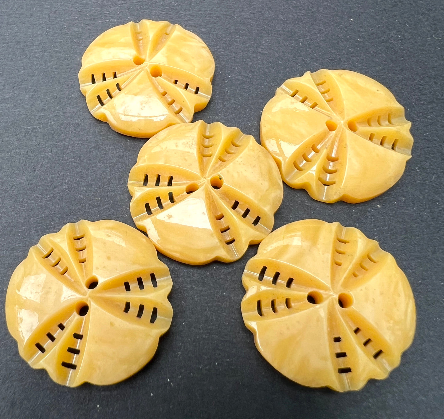5 or 6 Butterscotch Yellow Vintage 2.2cm Buttons