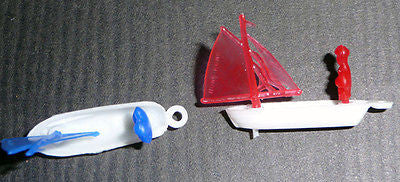 4 Lovely Little Vintage Sailing Boat Yacht Charms 3.5cm