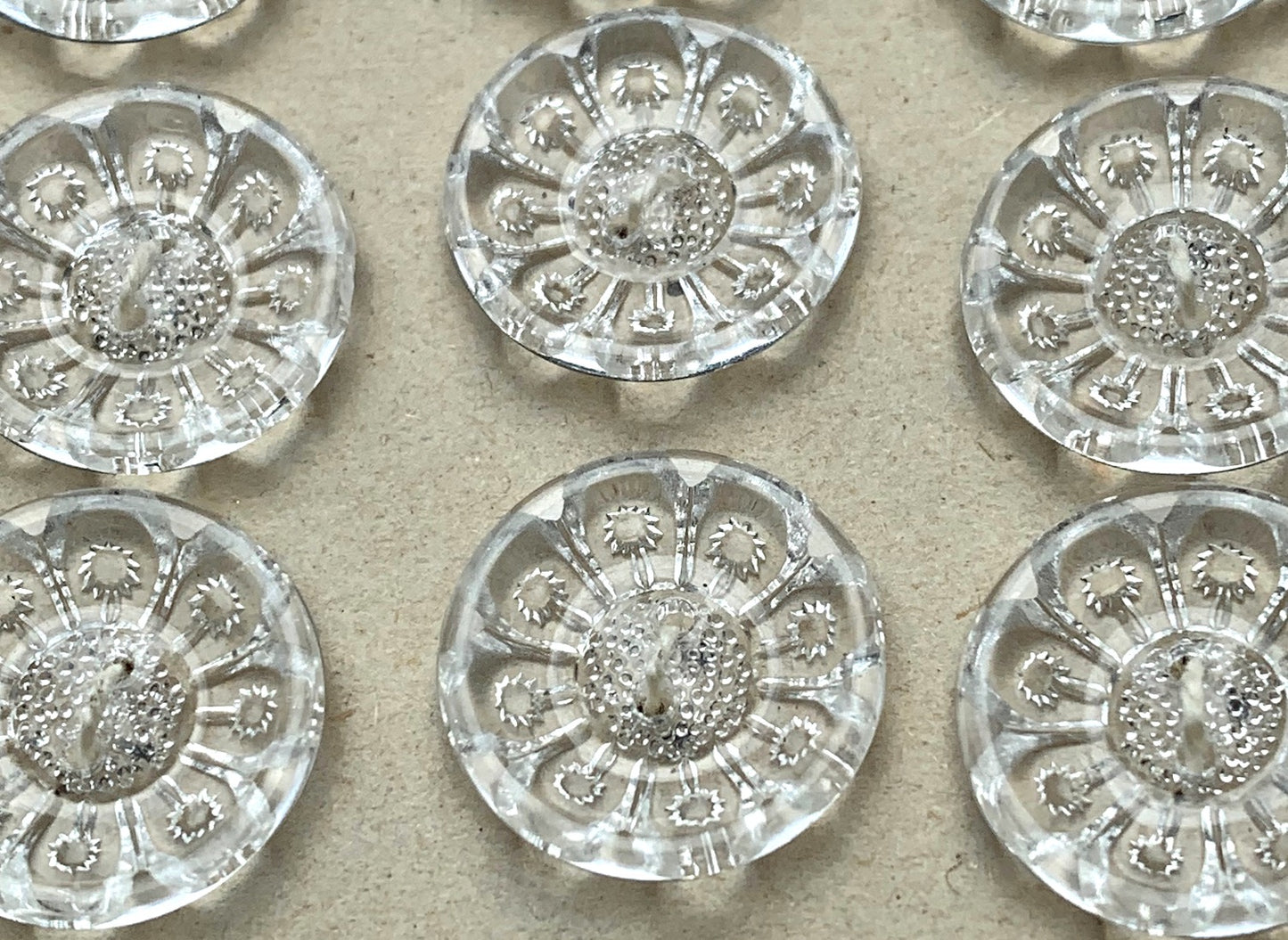 Sparkly Clear Vintage Starburst Flower Buttons - 1.2cm or 1.5cm