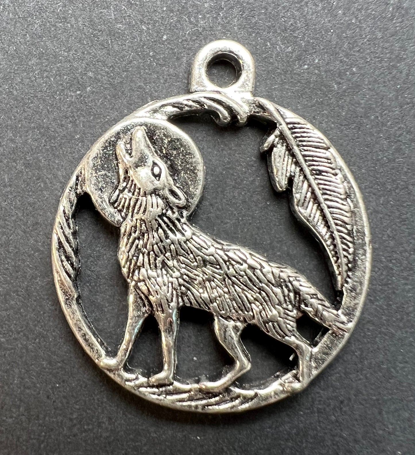Howling Wolf Charms / Pendants