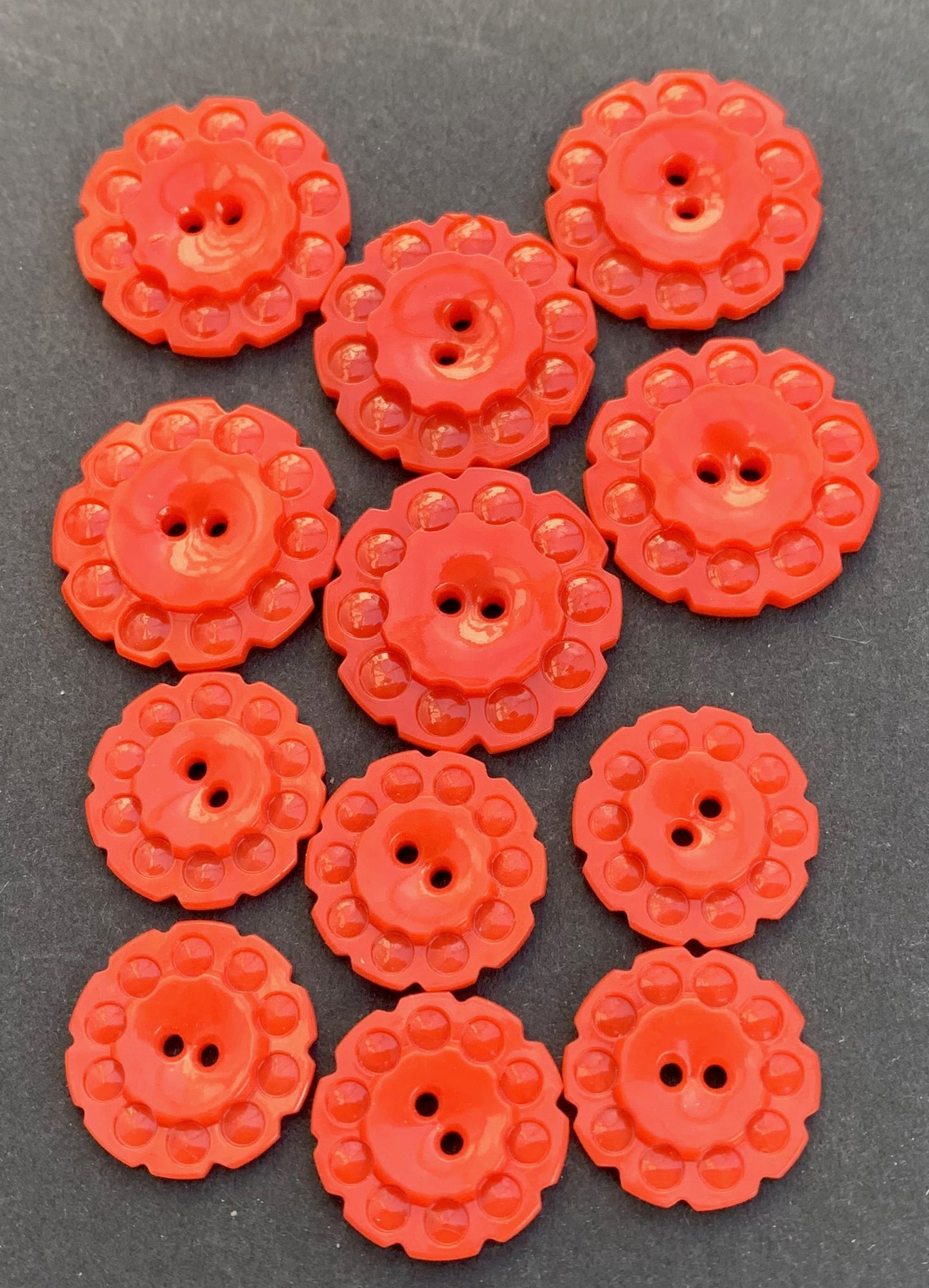 6 Soft Red vintage Buttons - 1.7cm or 2.2cm