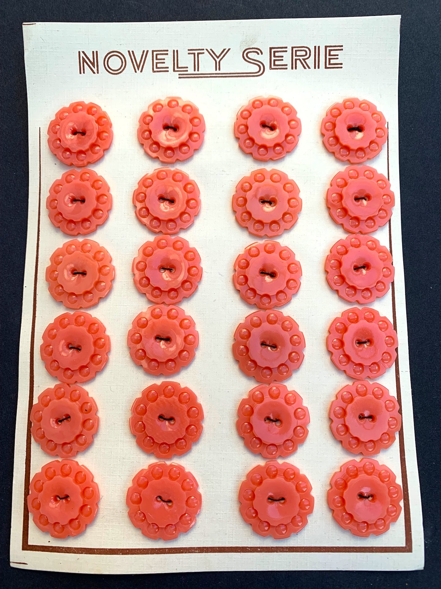 Peach coloured vintage Buttons - 1.7cm or 2.2cm, Lots of 6 or Sheet of 24