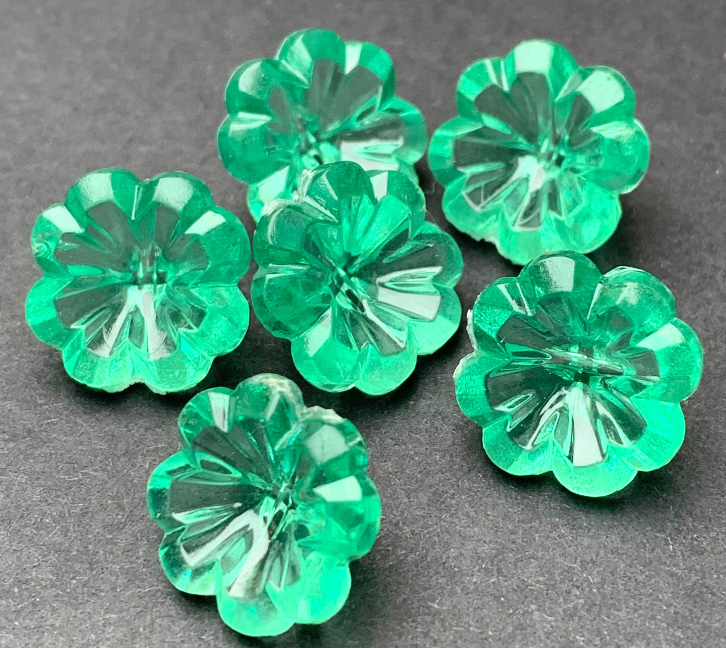 6 Shimmery Fresh Green Vintage Flower Buttons -1.2cm wide