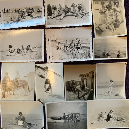 13 Lovely 1920s Photos of people at the Beach (A11)