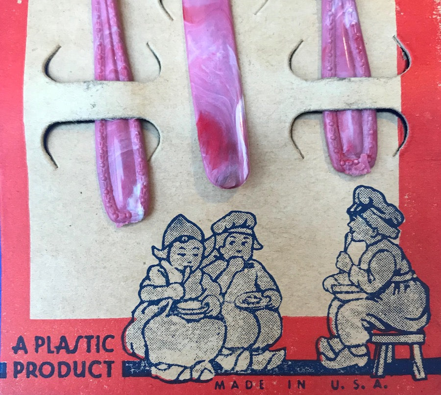A SAFE TOY FOR CHILDREN 1940s Midget Plastic Tableware Toy on Original Display Card