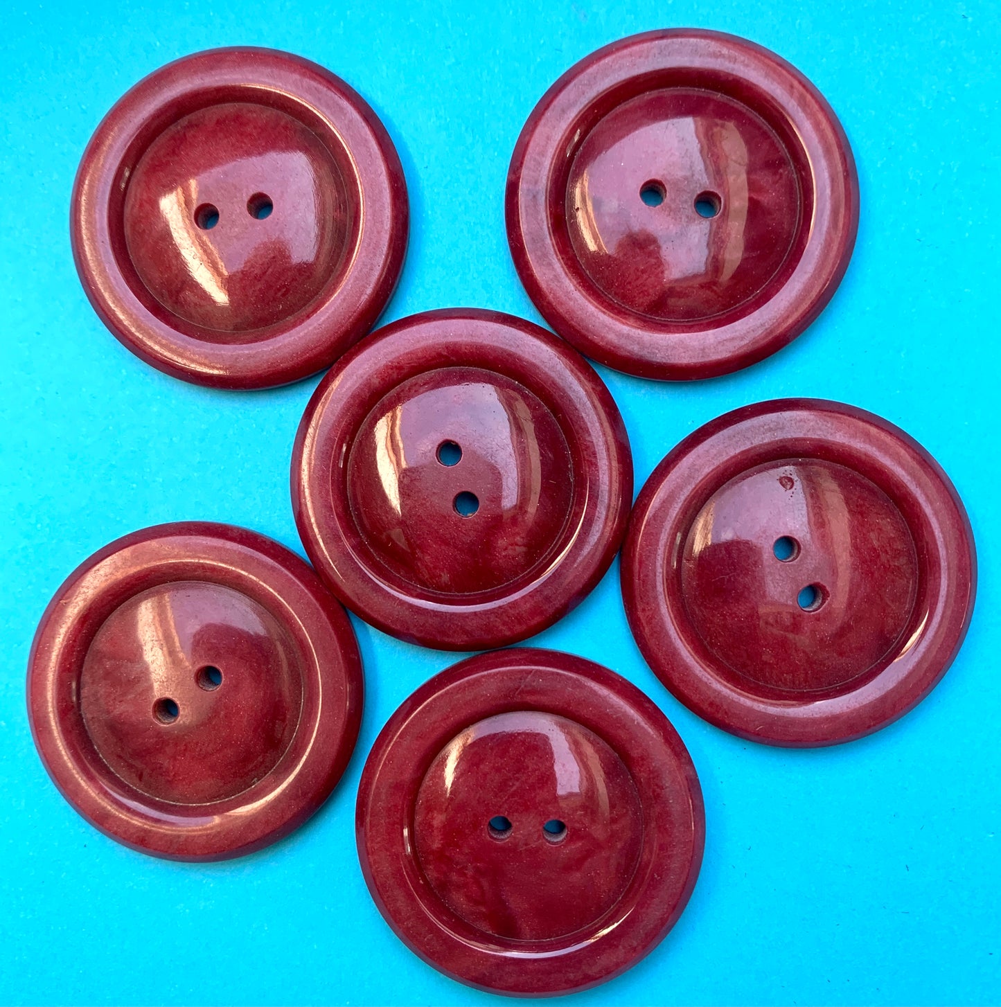 6 Big 3.2cm Deep Aubergine Colour Vintage Buttons
