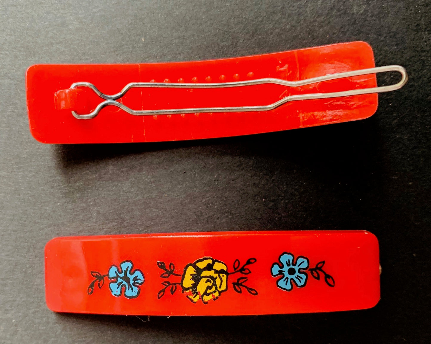 Pair of Cheerfully Innocent 1950s Flower Hair Clips - Choice of 4 colours...