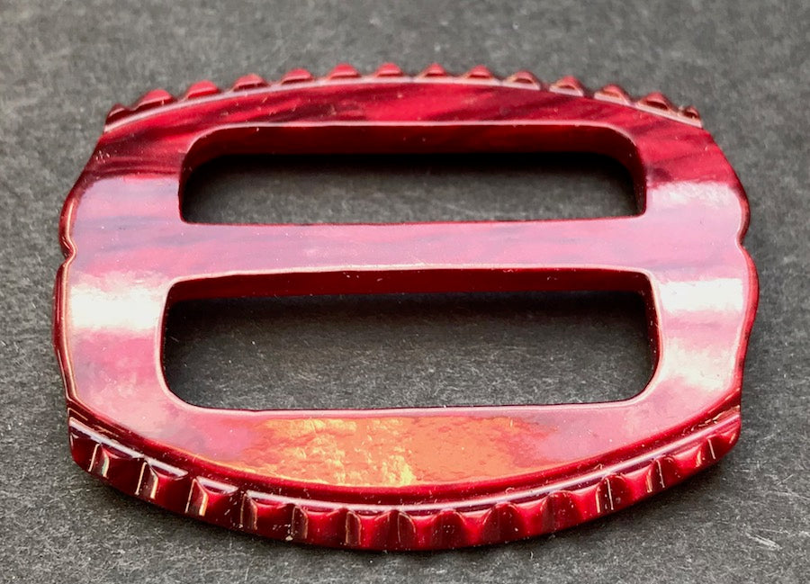 Lovely Burgundy Vintage 1940s 4.5cm Buckle for up to 3cm Belt