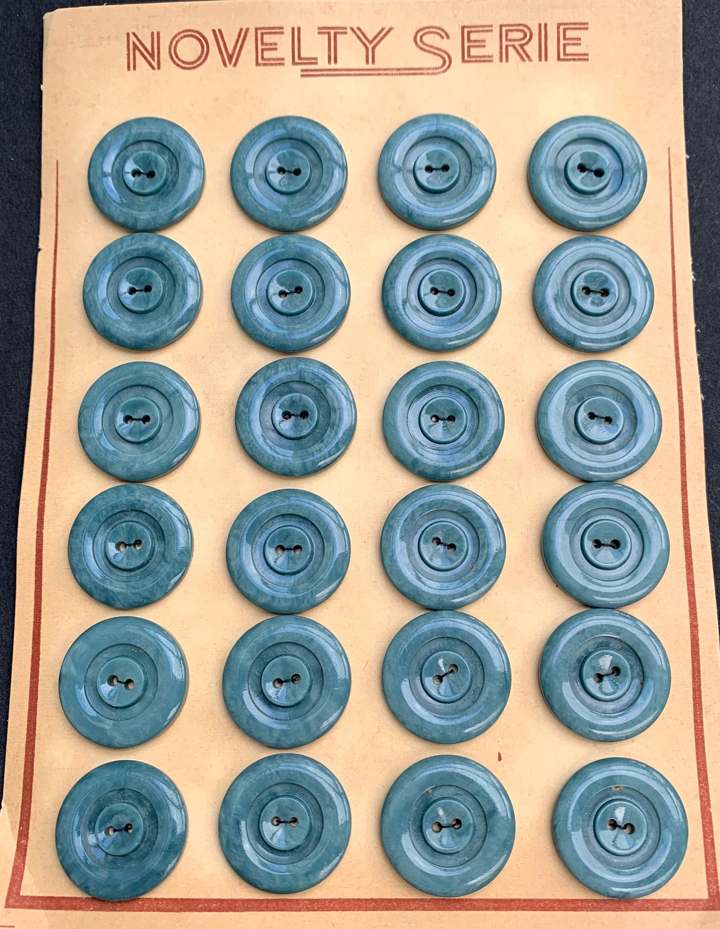 Interesting Stone Blue 2.2cm Vintage Buttons