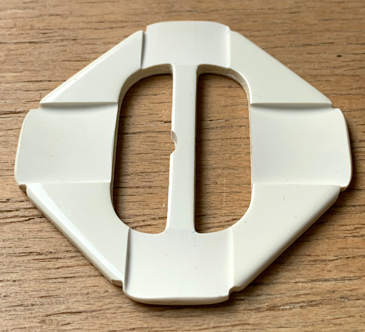Striking Geometric White Deco 6cm Buckle