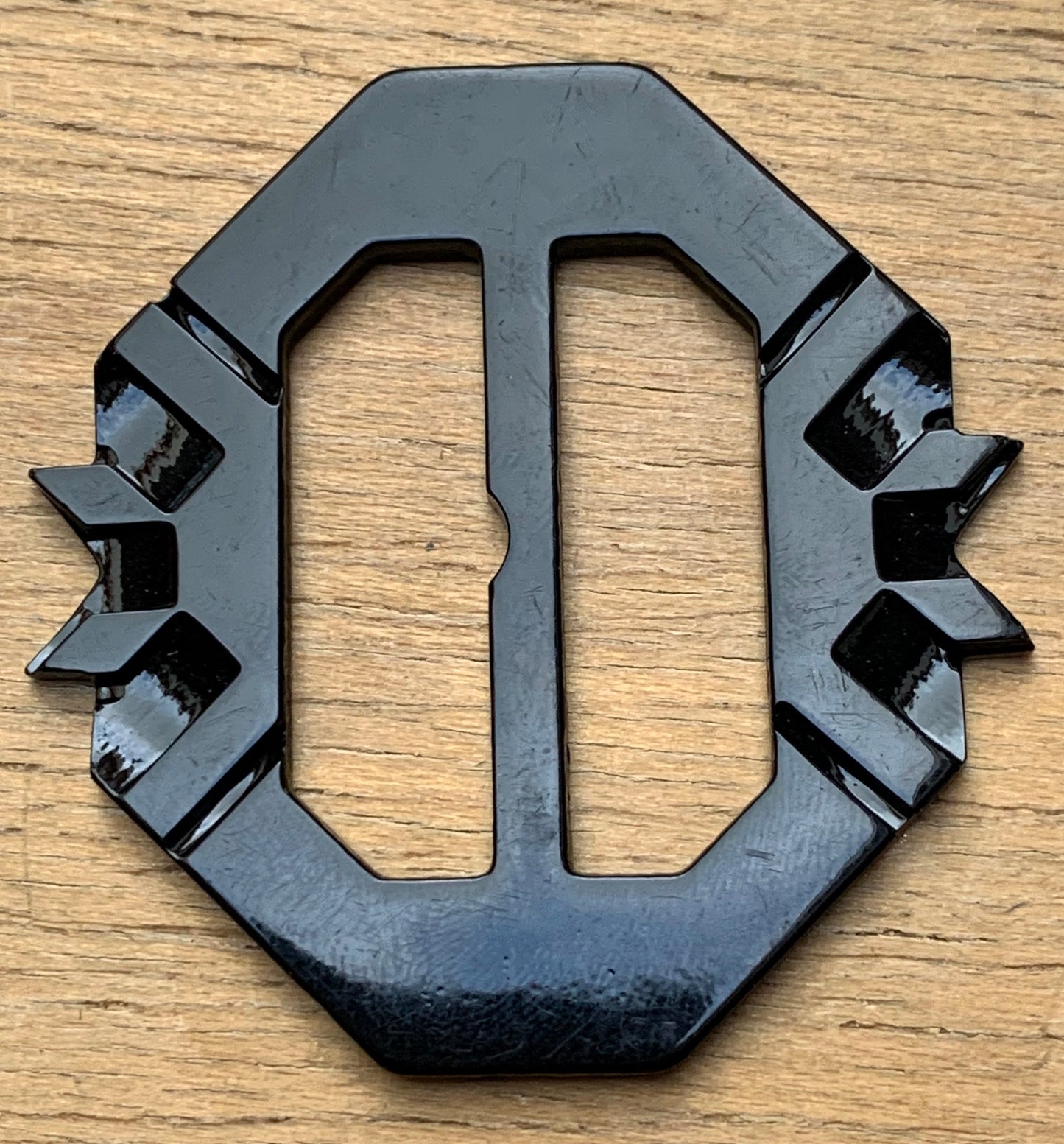 Impressive Shiny Black 5.5cm Deco Buckle