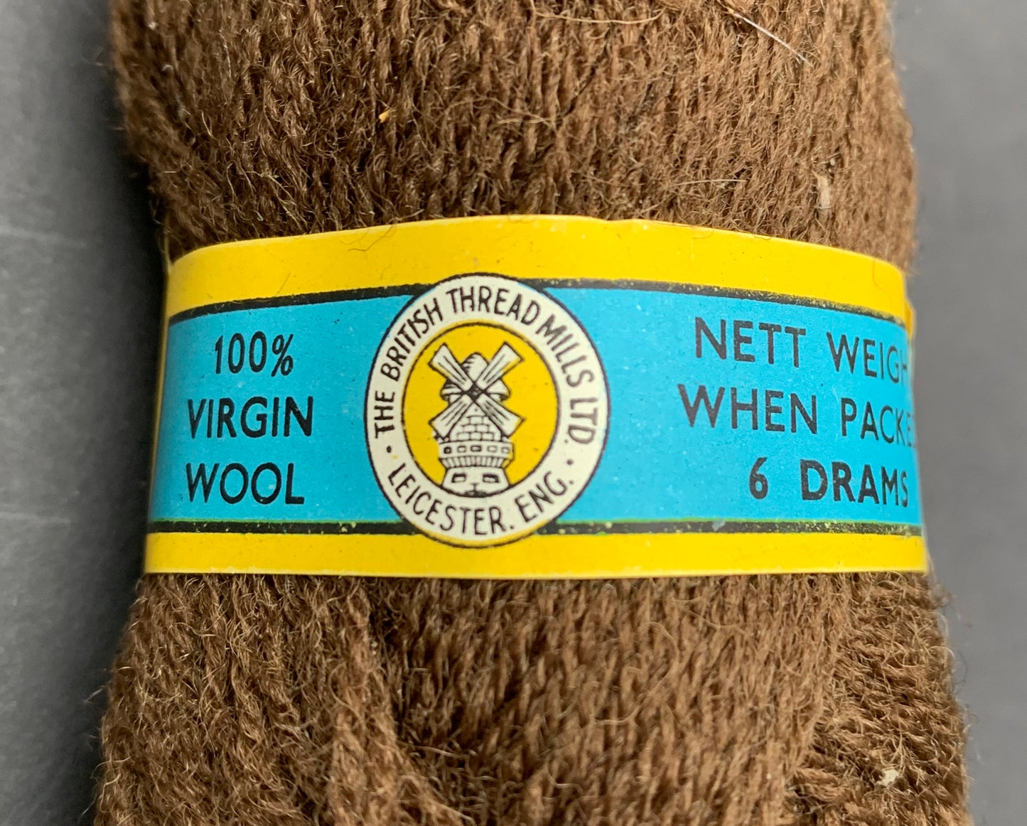 1930s MILADI Mending Wool - 6 Drams of 100% Virgin Wool