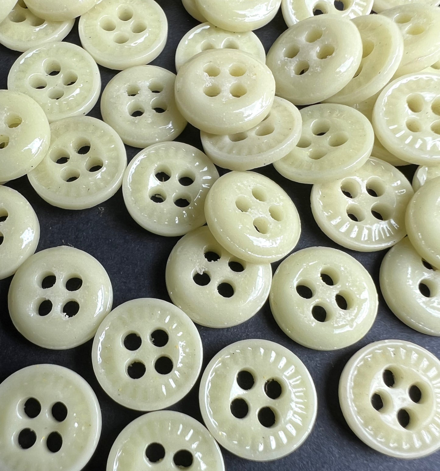 Wholesale 1 Gross (144) of 1cm Lemon Yellow Vintage Glass Buttons