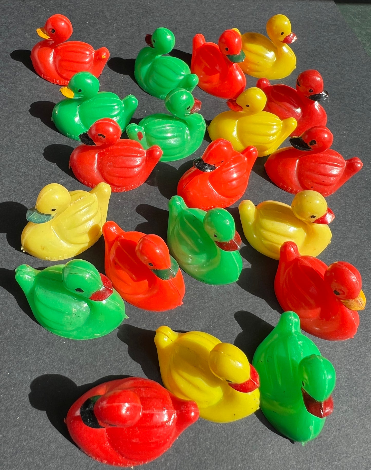 20 Cheeky Little Vintage Plastic Duck Rattles