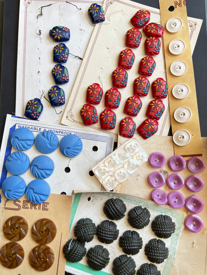 8 Part Sheets of Vintage Buttons (K)