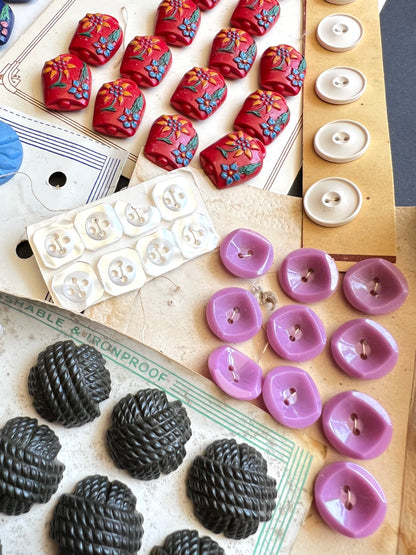 8 Part Sheets of Vintage Buttons (K)