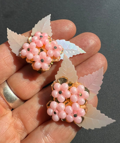 Iridescent Leaves, Pink + Gold Flowers...Delightful Vintage Clip On Earrings