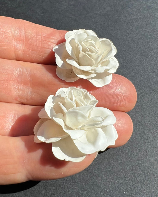 Vintage 1940s  White Celluloid Flowers Screw On Earrings