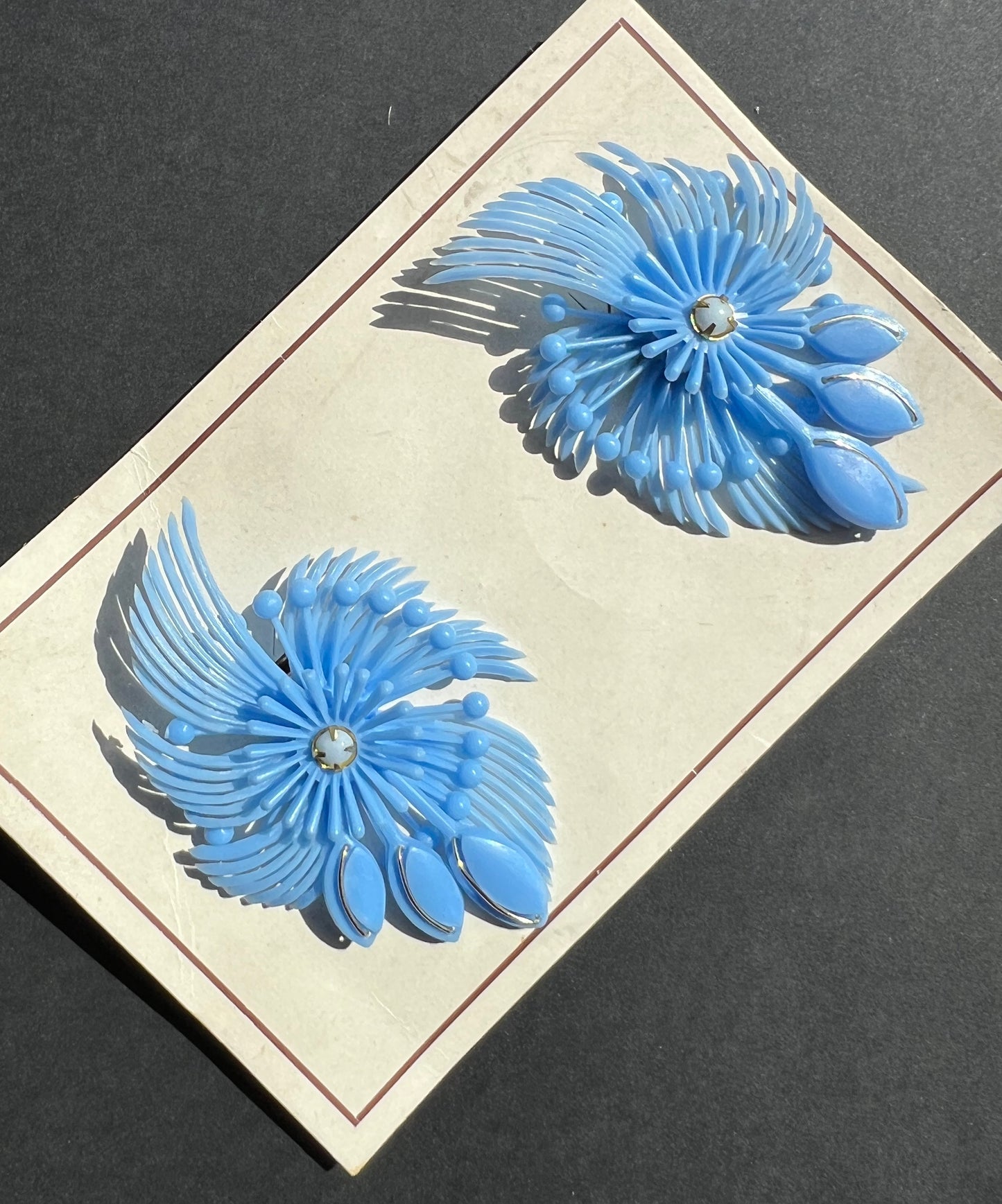 Extraordinary Blue Vintage Clip-On Earrings