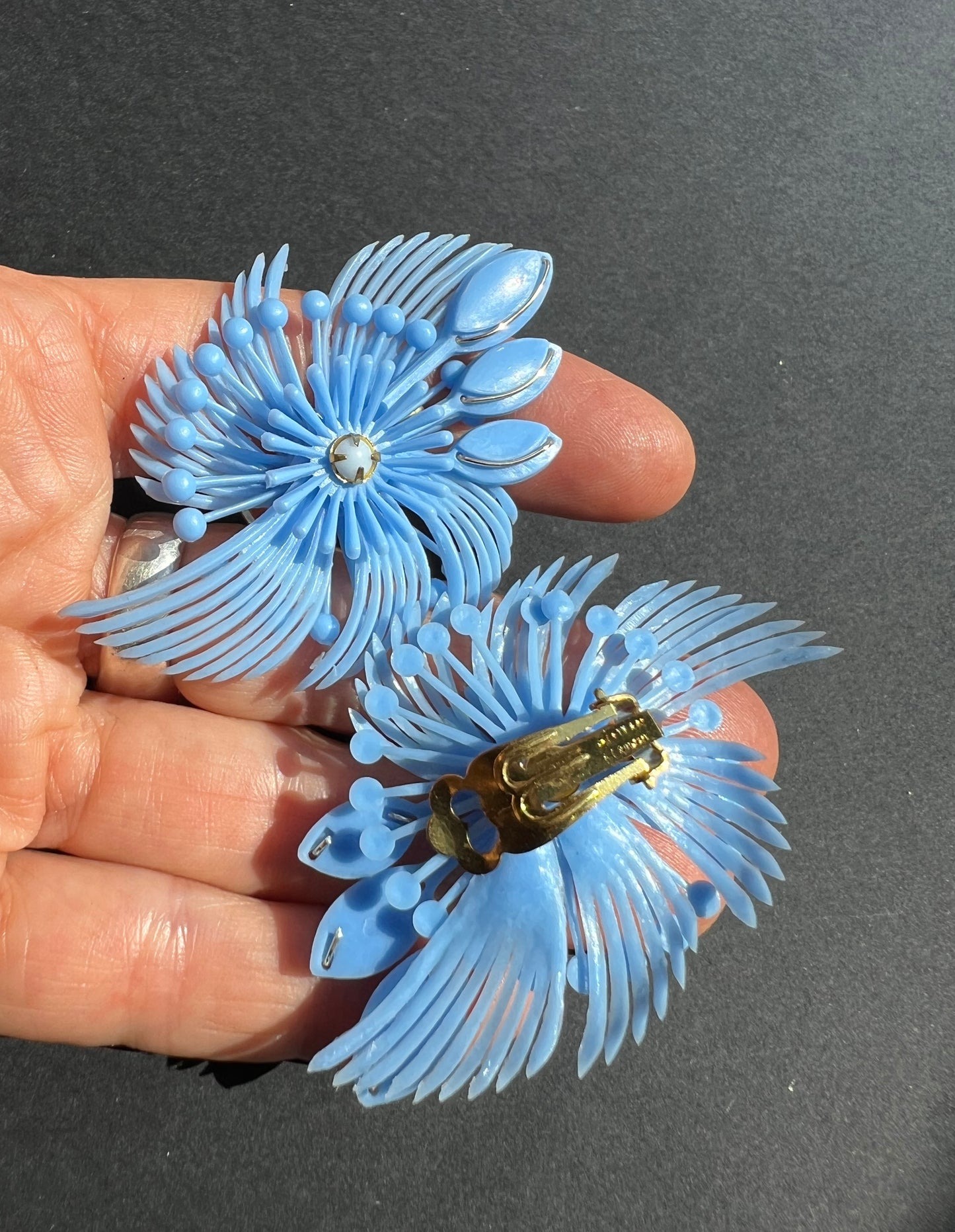 Extraordinary Blue Vintage Clip-On Earrings