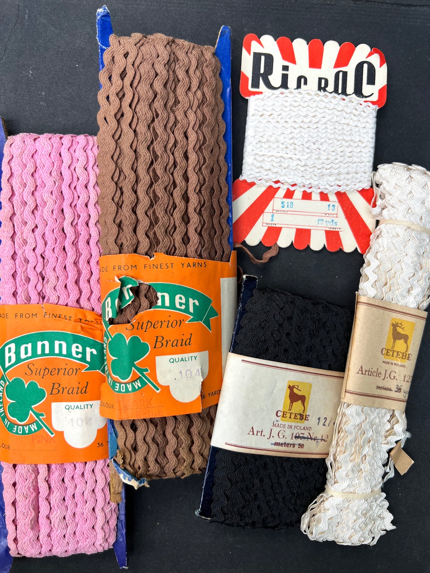 Job Lot of 5 Packages of Vintage Ric Rac - 156 yards of it !