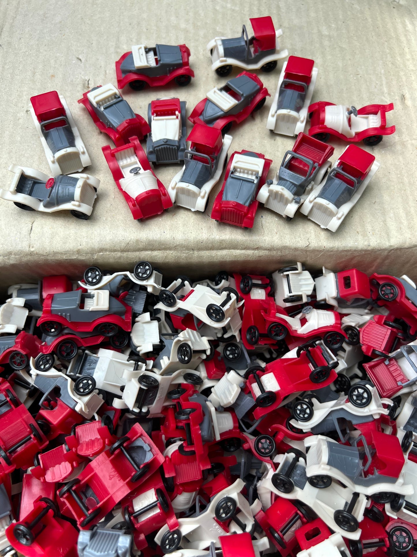 12 Characterful Old 4.5cm Cars- 6 Different Designs