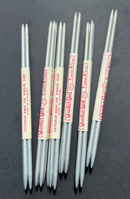 One Set of 7 Gauge 4.5mm Quaker Girl Metal Knitting Pins