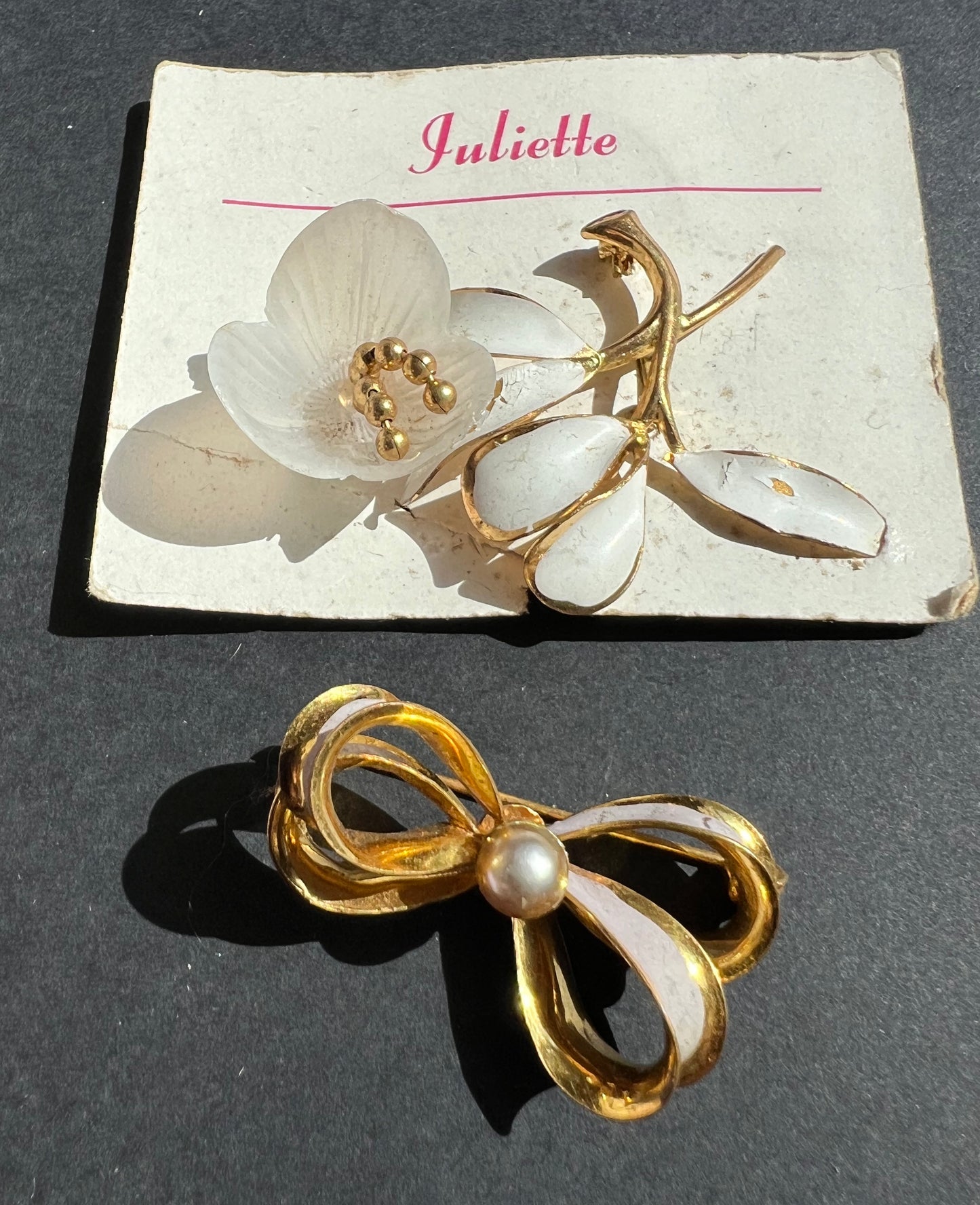 6 Vintage Brooches with some wear or a bit grubby