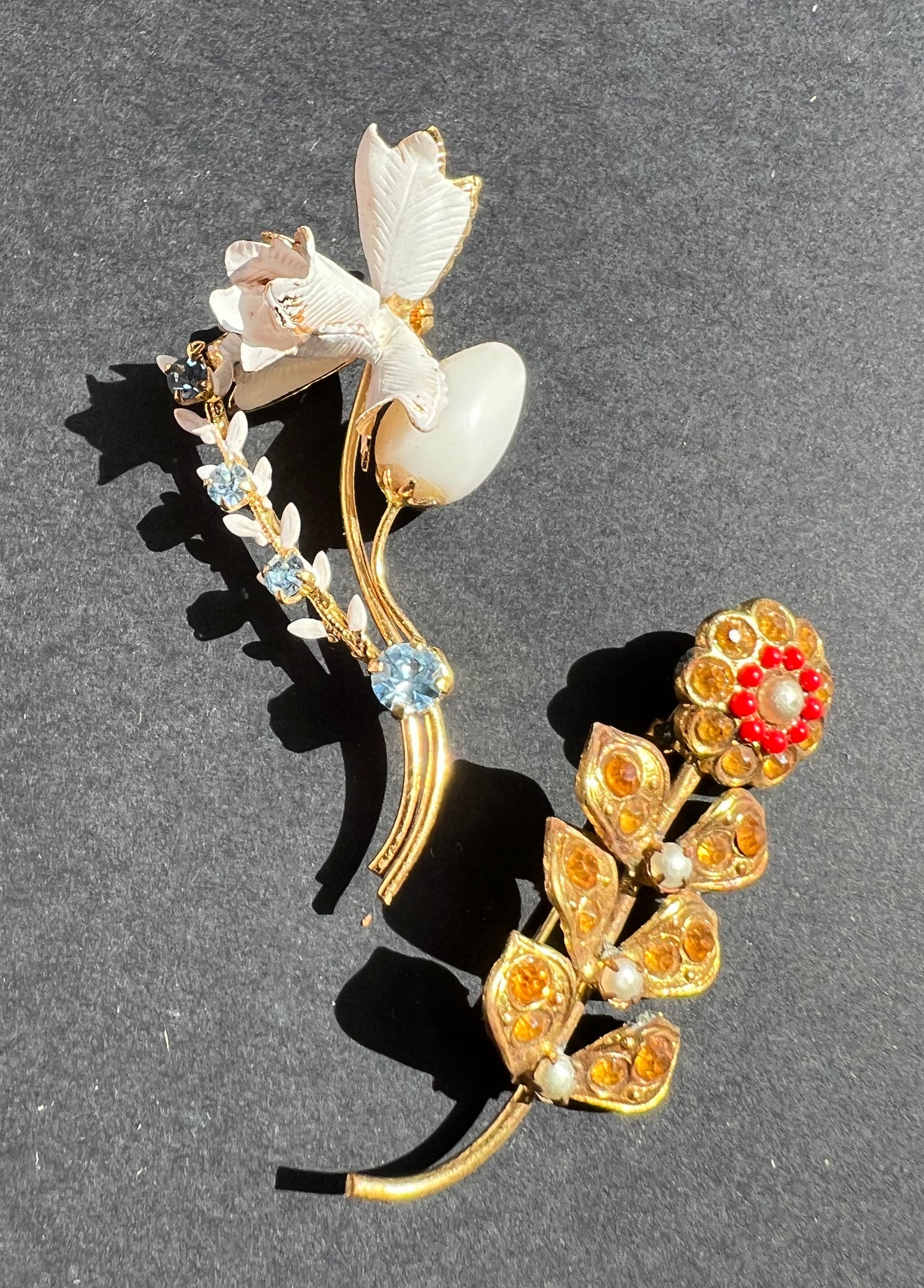 6 Vintage Brooches with some wear or a bit grubby