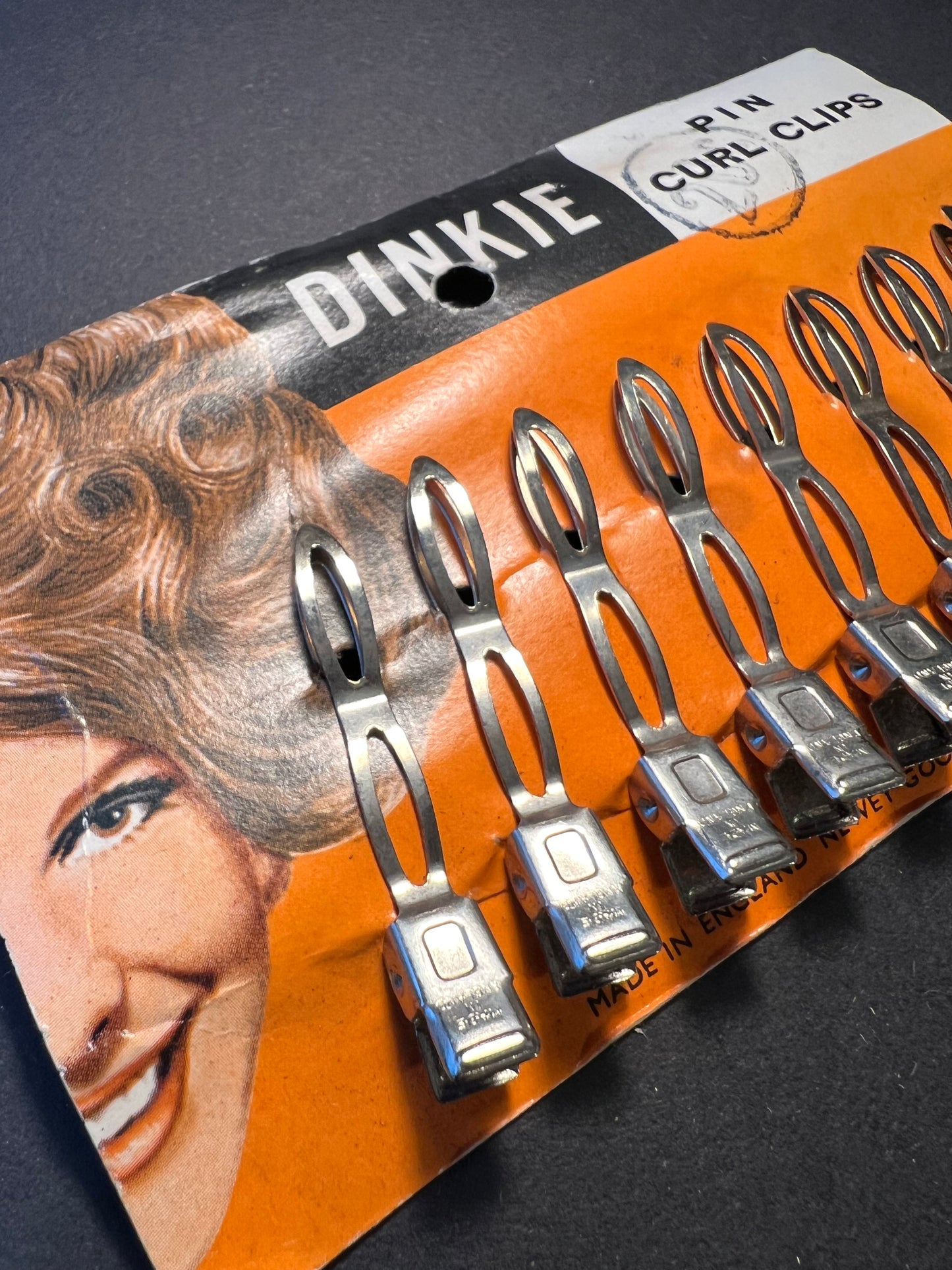 Set of 1950s "Dinkie Pin Curl Clips". 9 x 4.5cm long