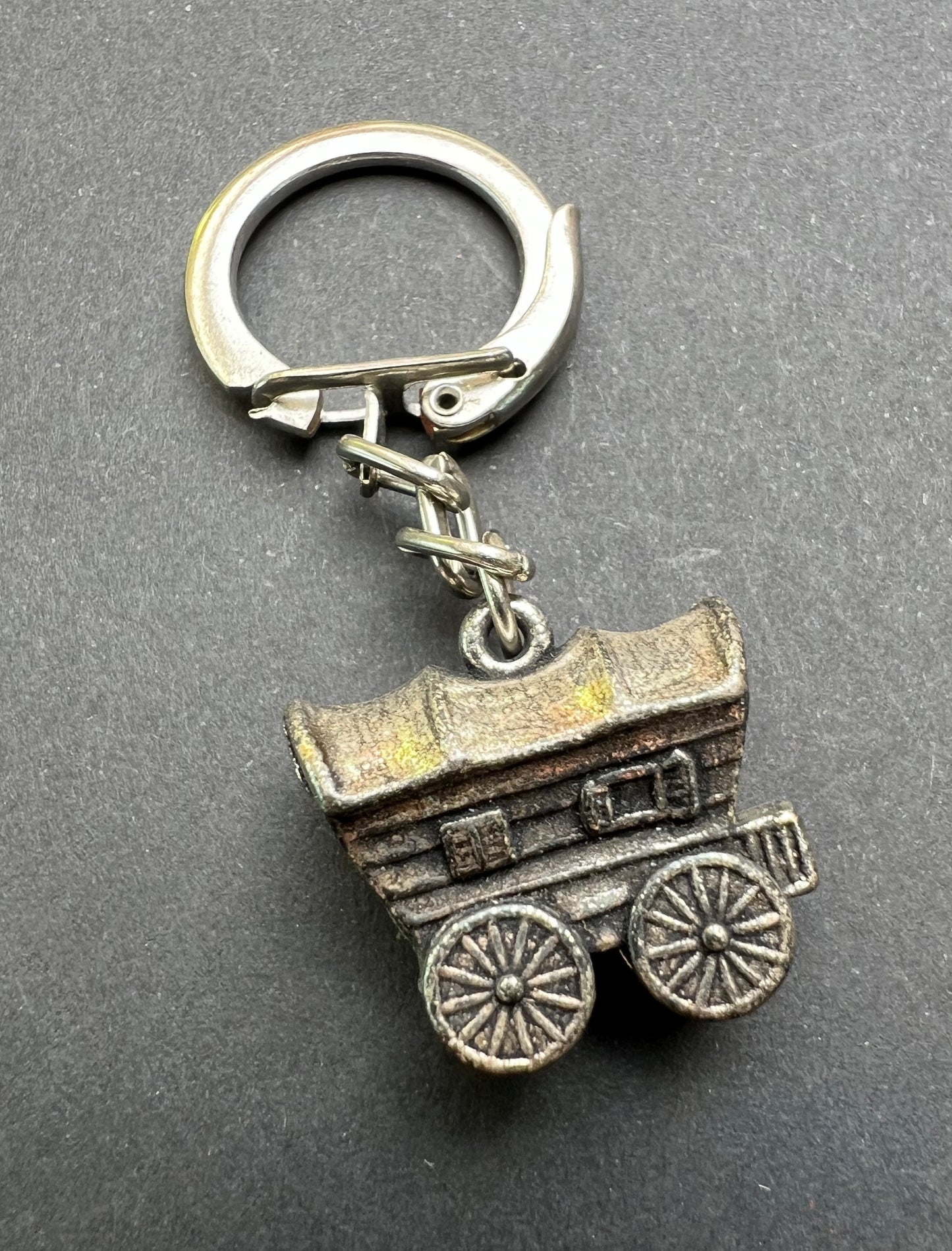 Vintage Metal Covered Wagon Keyring