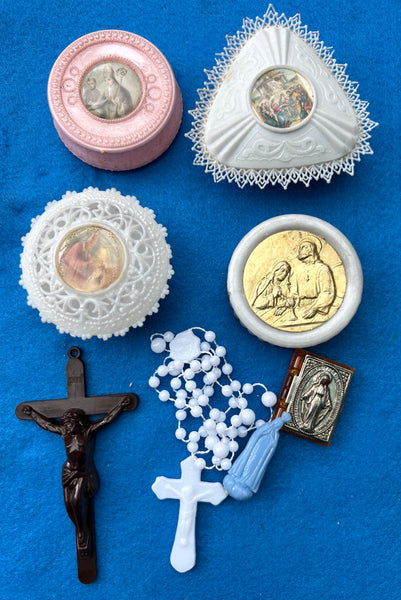 8 Pieces of Vintage Catholic Kitsch with Brooch